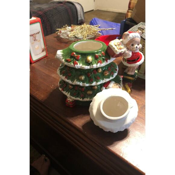 Christmas Tea Pot Hot Chocolate Pot - Picture 4 of 4